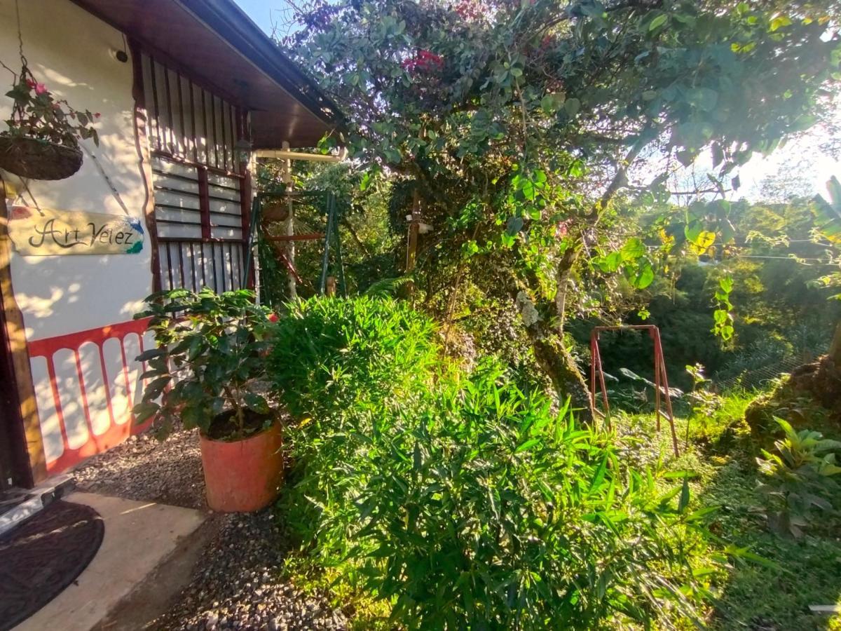 Casa Turistica Art-Velez Salento Hotel ภายนอก รูปภาพ