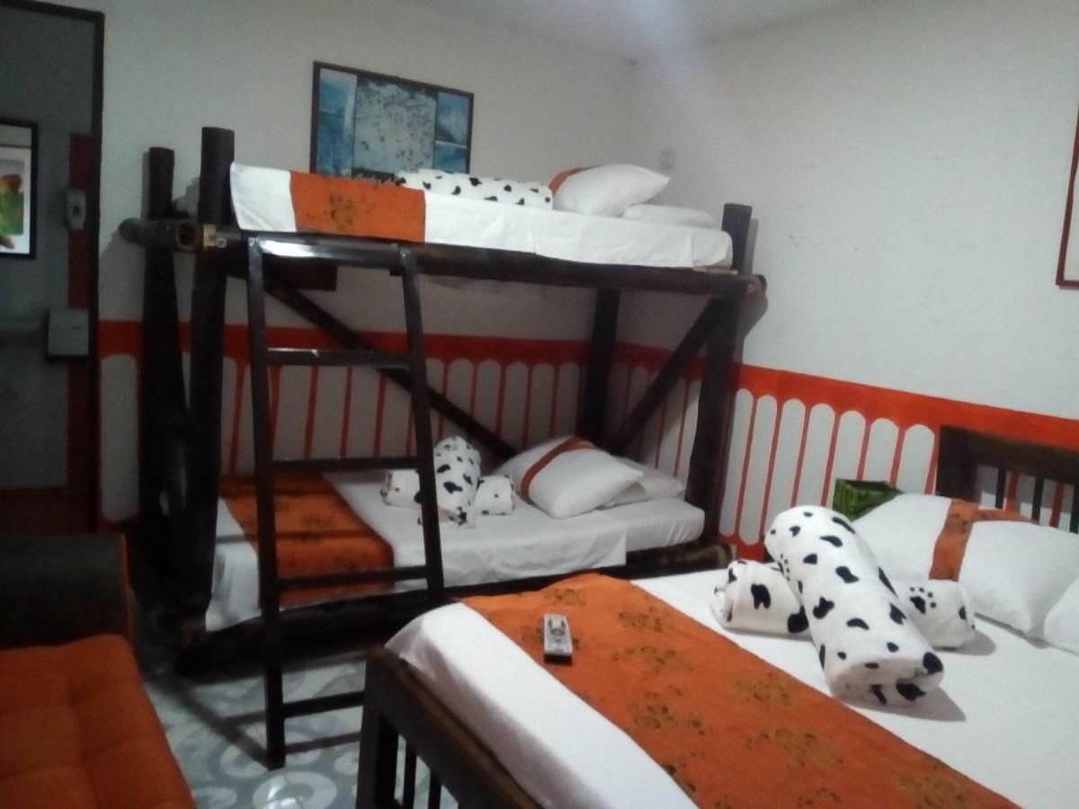 Casa Turistica Art-Velez Salento Hotel ภายนอก รูปภาพ